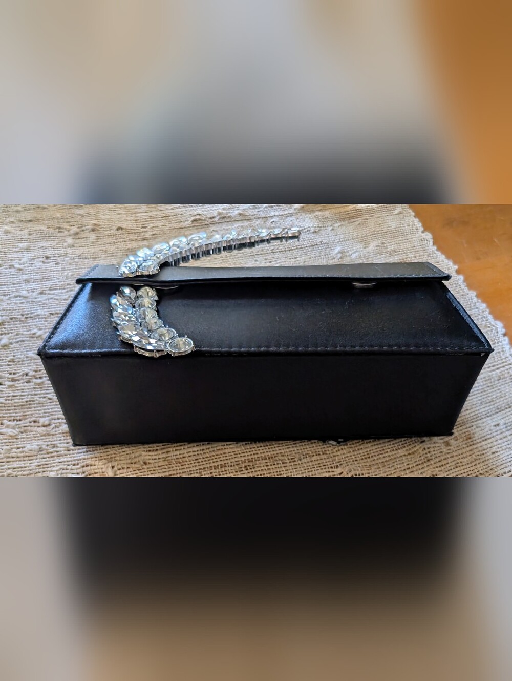 Verano Hill Belle Handbag in Black - Picture 6 of 13